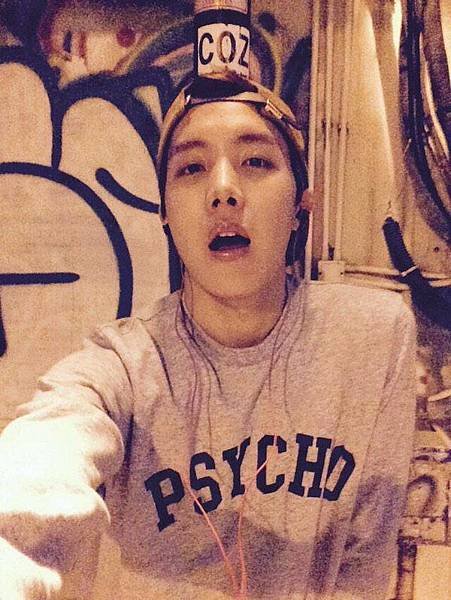 J-Hope03.jpg