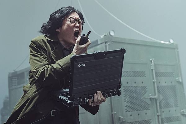 寂噤計畫_新聞稿照04_金熙元在本作中飾演「寂噤計畫」的研究員.jpg