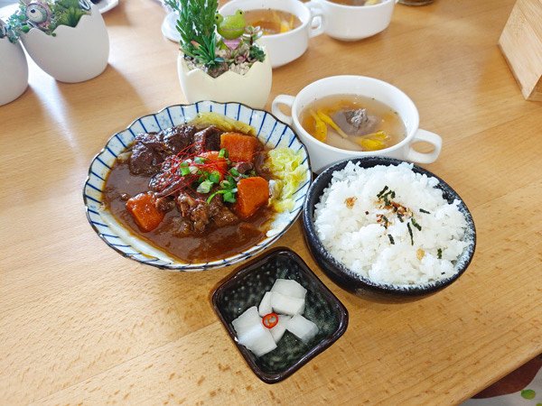 親子半日遊行程推薦｜繞山花 三和青創基地｜手作多肉植物組合盆