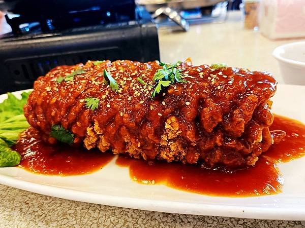 三峽美食｜春來園休閒餐館｜鱘龍魚60吃 藥膳鱘龍首