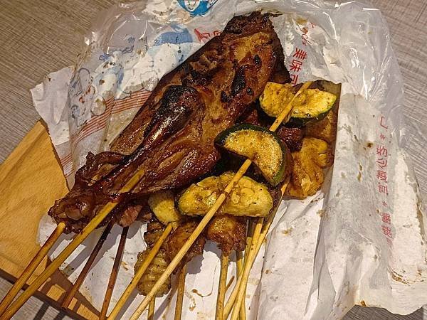高雄美食推薦｜ 烤肉之家｜六合夜市