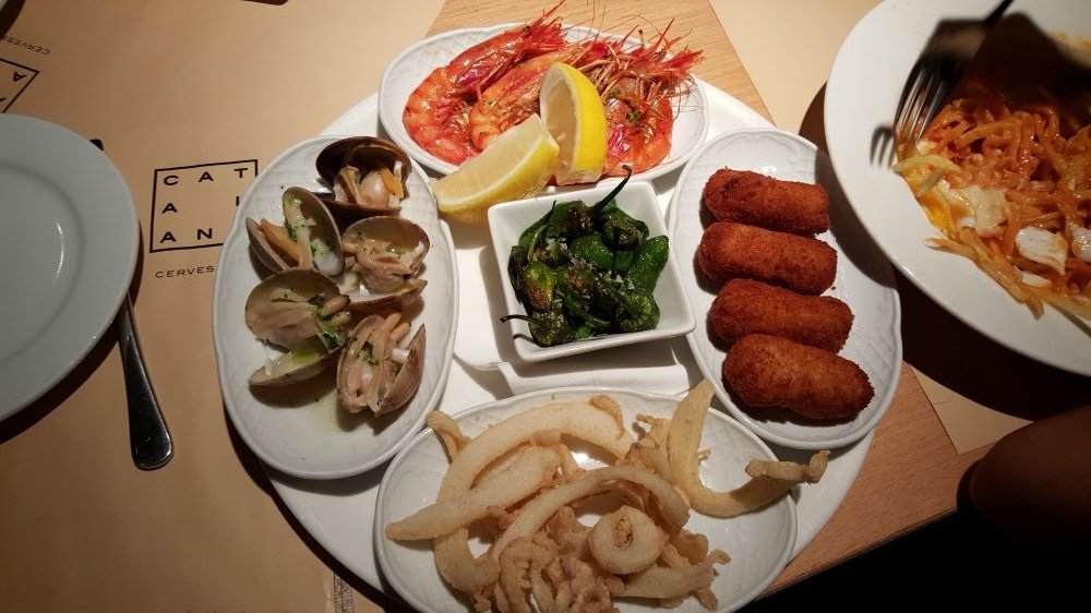 台中美食║西區║荳牛西班牙燒烤║台中也能吃到Tapas