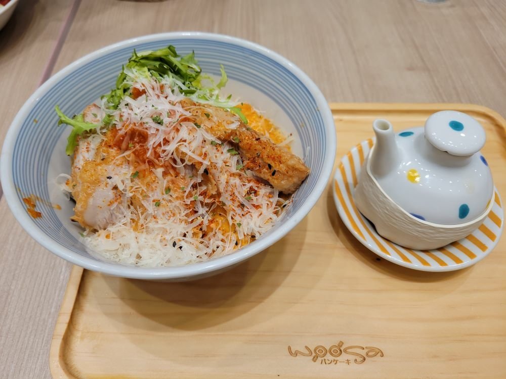 台中美食║西屯║Woosaパンケーキ 屋莎鬆餅屋║台中大遠百