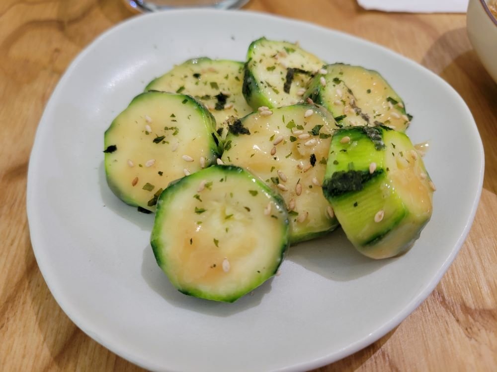 台中美食║南屯║小日山青║只販賣兩種餐點的文青麵食館