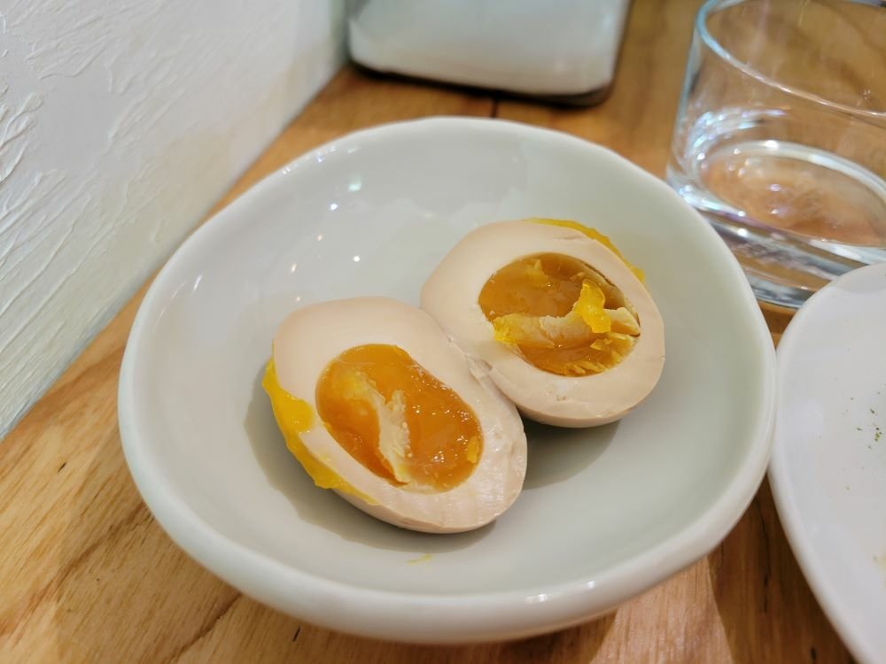 台中美食║南屯║小日山青║只販賣兩種餐點的文青麵食館