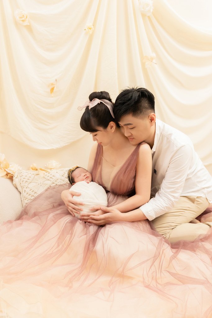 生活記事║親愛的莉絲Dear Liz║台中超高質感新生兒寫真