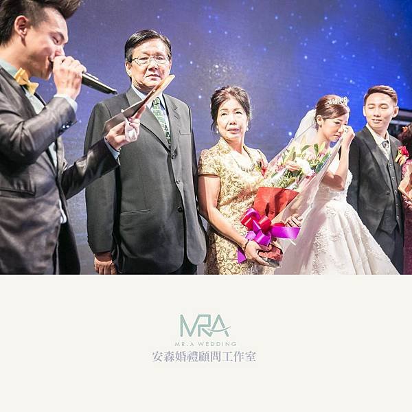 2015-10-24 德倚&amp;秋汶 結婚喜宴 ─ 新莊 頤品大飯店