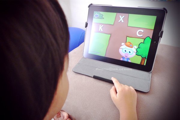 Todd用ipad玩super why學英文09.jpg