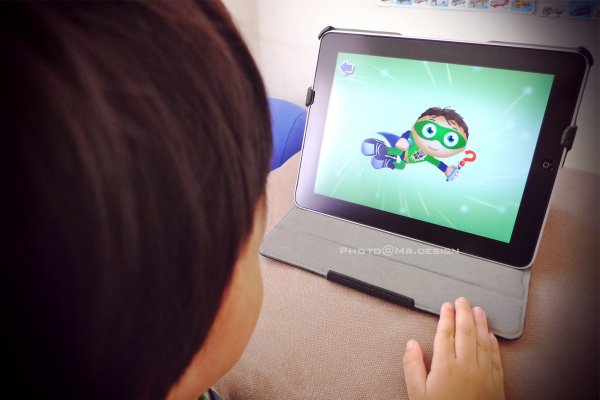 Todd用ipad玩super why學英文03.jpg