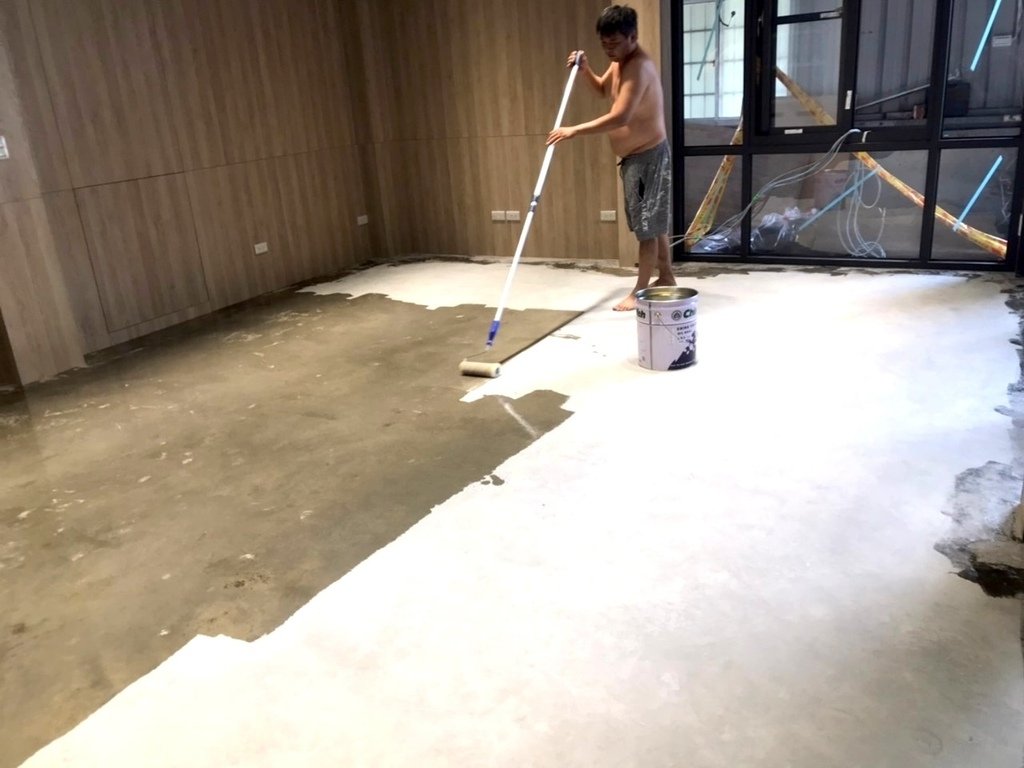 台南油漆｜環氧樹脂油漆5大好處｜振宏專業油漆團隊｜專業師傅施