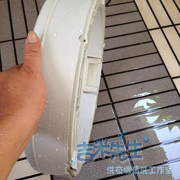 台南洗衣機清洗-吉米先生洗衣機清洗工作室_22.jpg