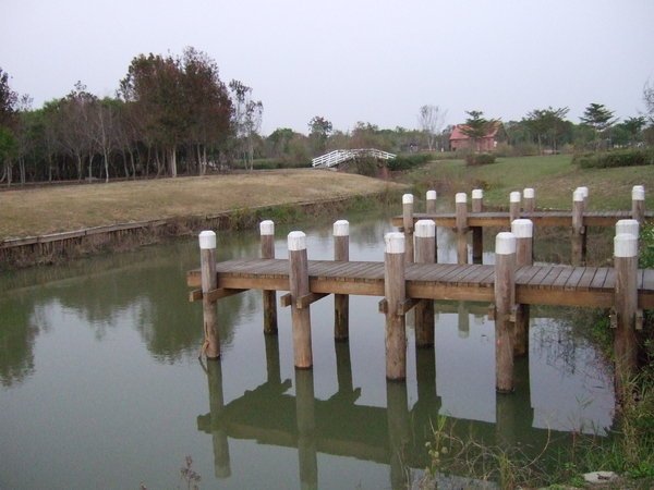 德元埤荷蘭村：{台南}德元埤荷蘭村生態休閒園區~全台第一座荷蘭風車