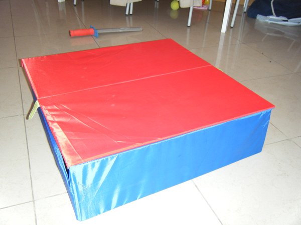 2009_1120box0002.JPG