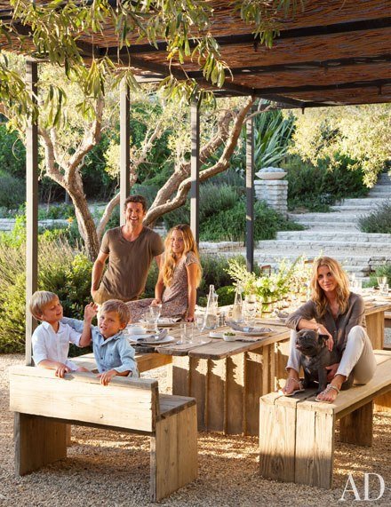 cn_image.size.patrick-dempsey-malibu-home-02-family-portrait-v571