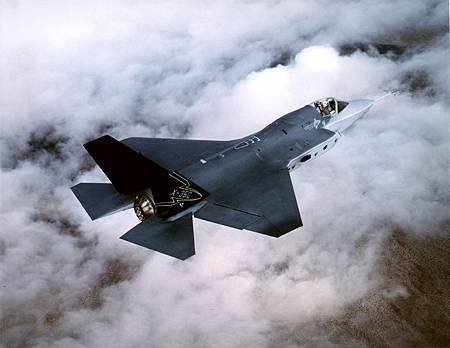 Lockheed_F-35_Joint_Strike_Fighter.jpg