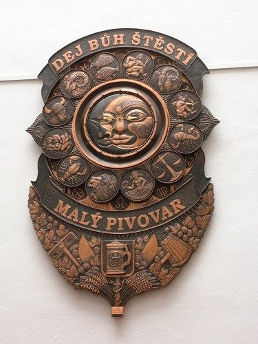 1869012809.jpg