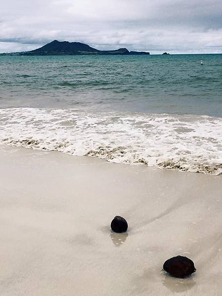 lanikai beach.jpg