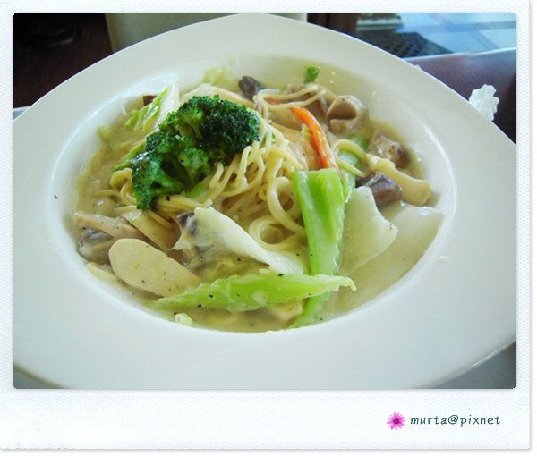 奶汁蔬菜麵.JPG
