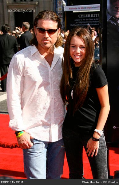 billy-ray-cyrus-and-miley-cyrus-us-premiere-if-harry-potter-and-the-order-of-the-phoenix.jpg