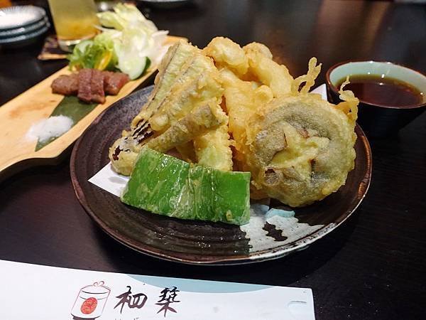 柶築晚酌の店｜燒烤、日式料理、炸物的深夜食堂｜巨蛋附近居酒屋