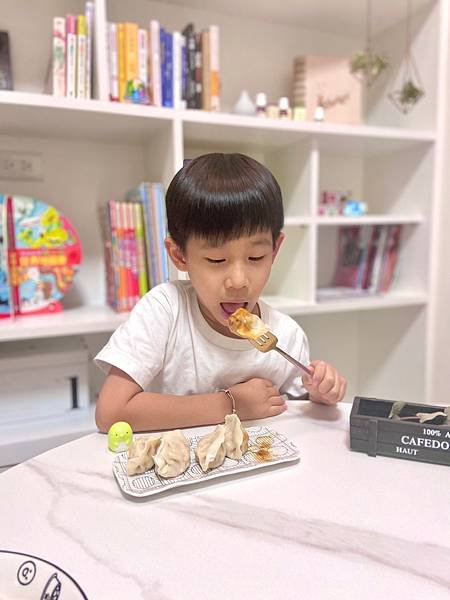 宅配美食｜主餃食光｜多汁無腥味的美味水餃