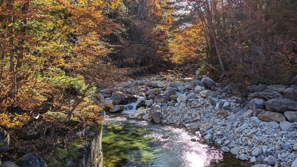 PXL_20231030_055641477.LONG_EXPOSURE-01.COVER.jpg