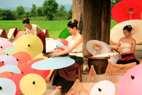 Umbrella-Painting-9915PO-500x333.jpg