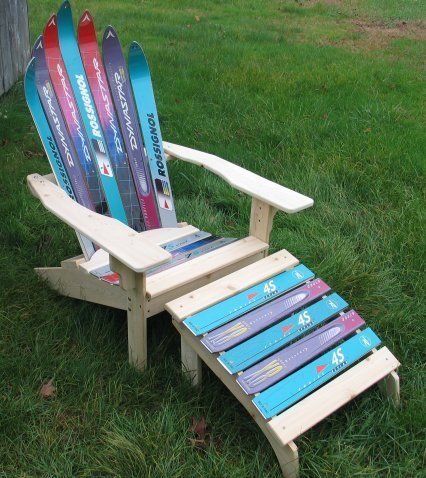 recycled-skis-in-a-ski-chair1.jpg