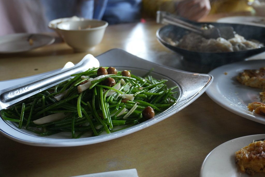 山仔頂甕仔雞｜菜色選擇多，甕仔雞皮脆肉嫩｜嘉義甕仔雞