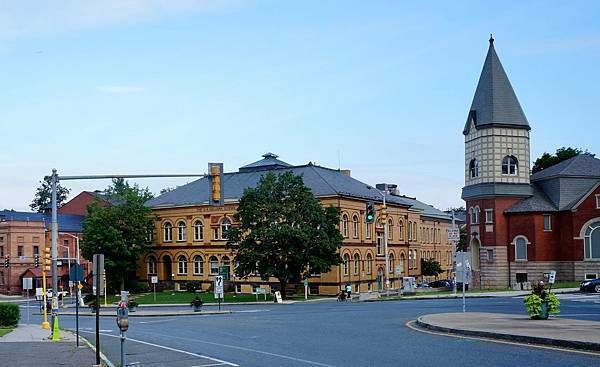 麻州五大學院小鎮 Northampton, Amherst,