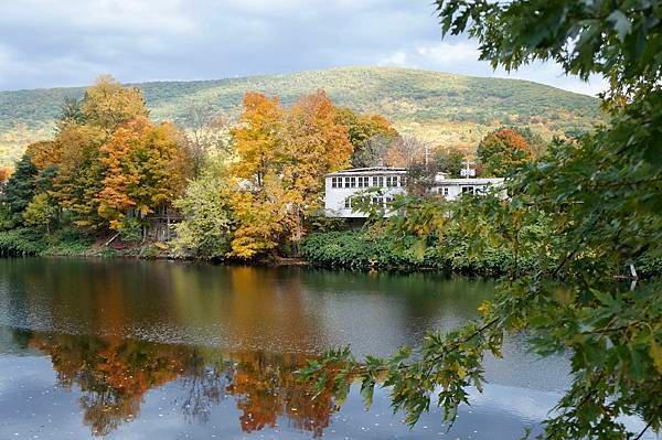 New England: Mohawk Trail, MA 