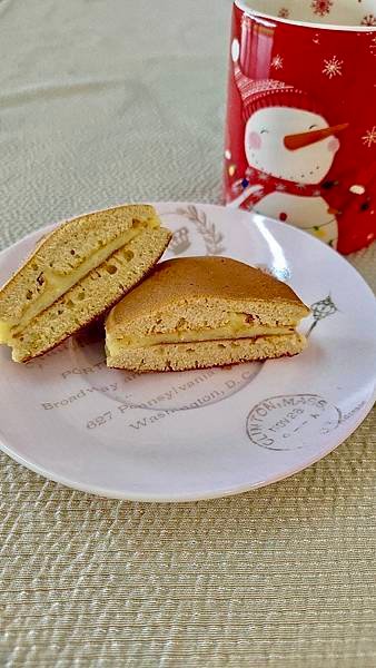 銅鑼燒(Dorayaki)和紫薯餅甜點