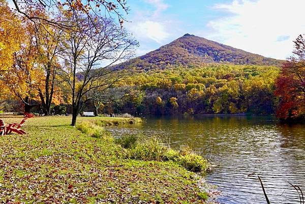 藍嶺之路Blue Ridge Parkway銜接延續兩大國家