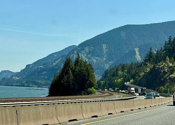 夏季循著Oregon Trail歷史軌跡奧瑞岡馬蓬車行經路線
