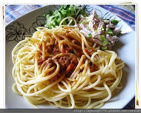 雞肉絲涼麵