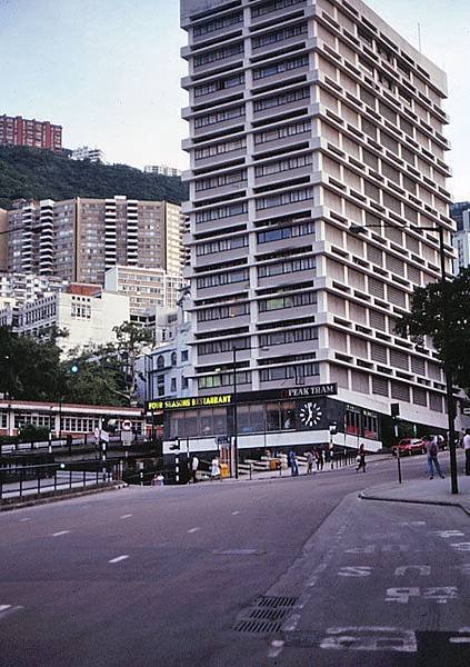 第三代花園道站