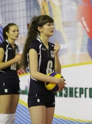 Altynbekova Sabina (19)