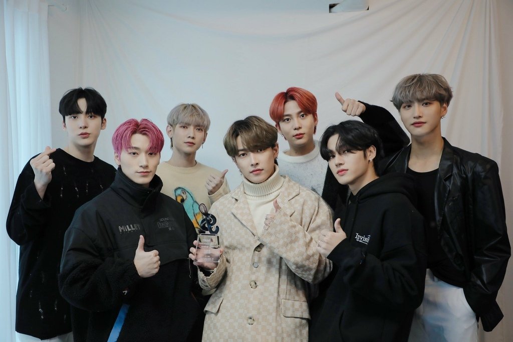 ATEEZ.jpeg