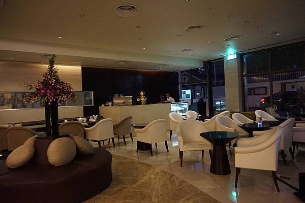 Lobby, Buffet Area-2.JPG