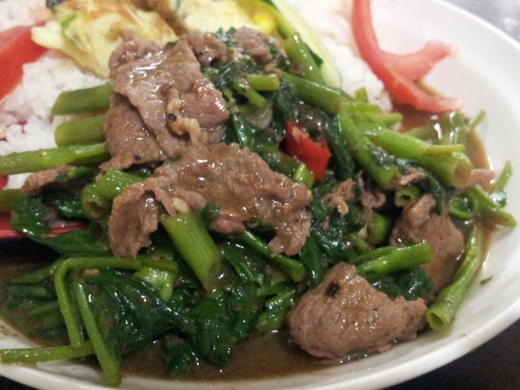 炒牛肉飯 (2)