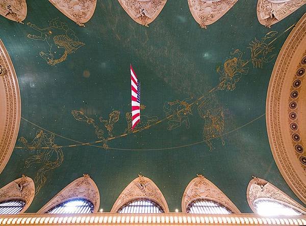 800px-NYC_Grand_Central_Terminal_ceiling.jpg
