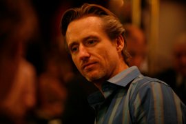  Linus Roache