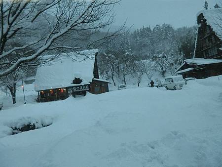 日本自由行開放名古屋自由行夢幻雪之國度合掌村點燈遊記及交通方