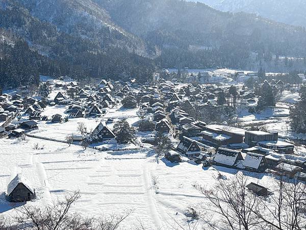 名古屋景點白川鄉夢幻童話村合掌村 景觀台 交通 跟團一日遊 