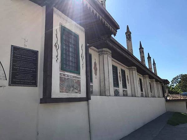 巴赫奇薩賴汗宮 (Bakhchysarai Palace，俄文：Бахчисарай)