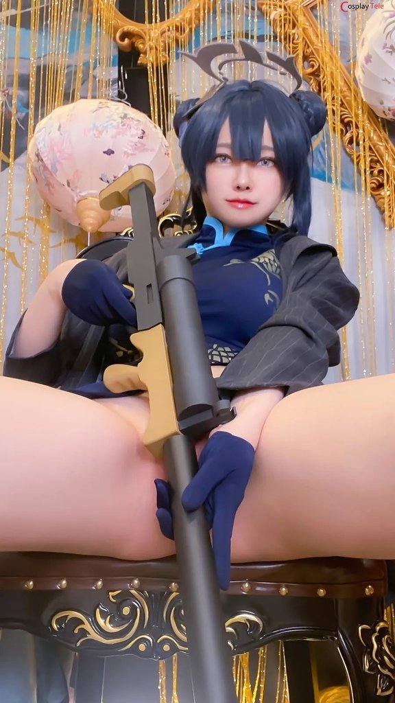 Arty Huang (Arty亚缇) cosplay Ki
