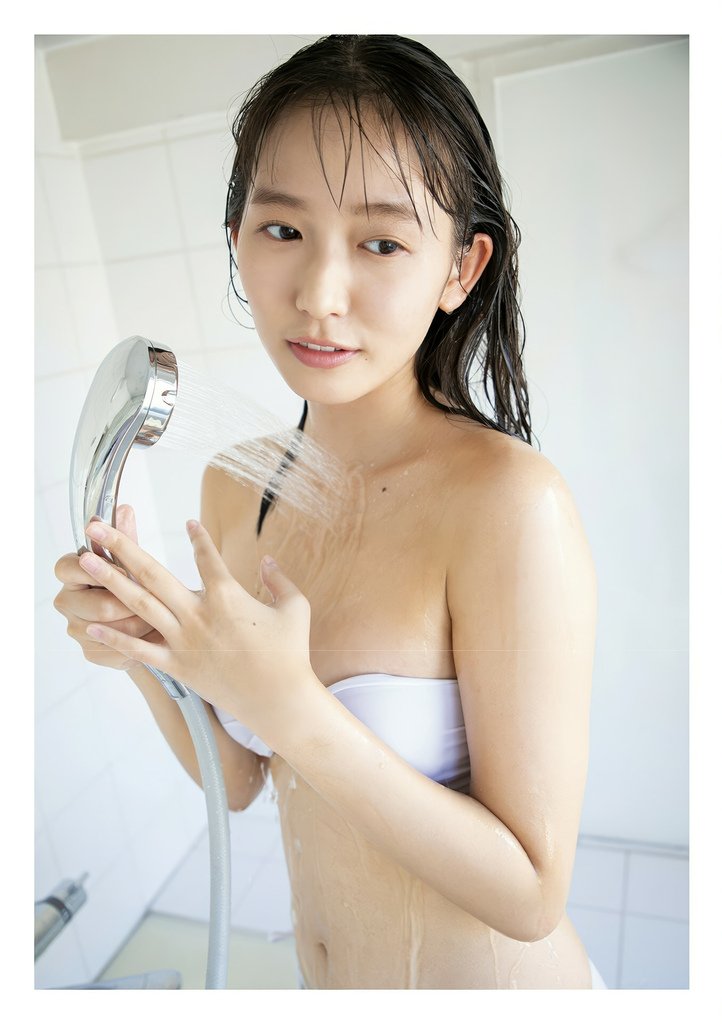 Nene Shida 志田音々, BRODYデジタル写真集 