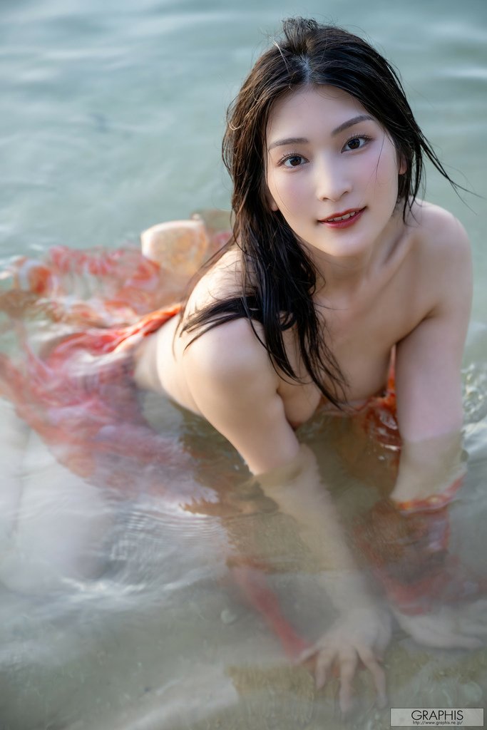 Suzu Honjo 本庄鈴, Graphis Gals 「