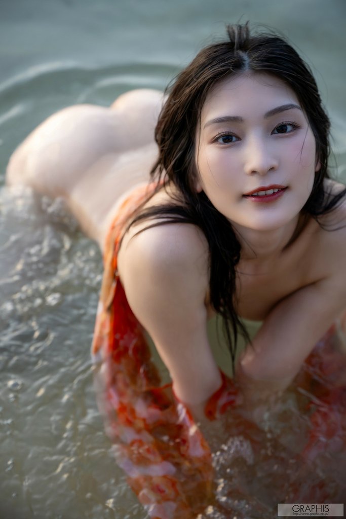 Suzu Honjo 本庄鈴, Graphis Gals 「
