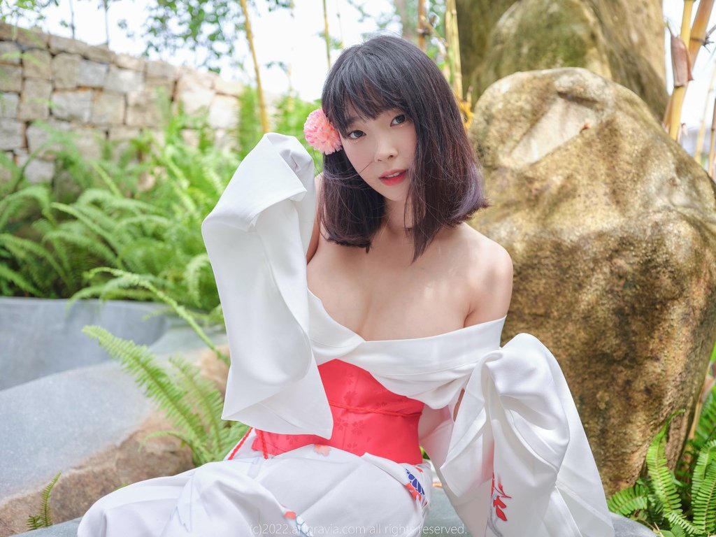 Inkyung (강인경) - Kimono